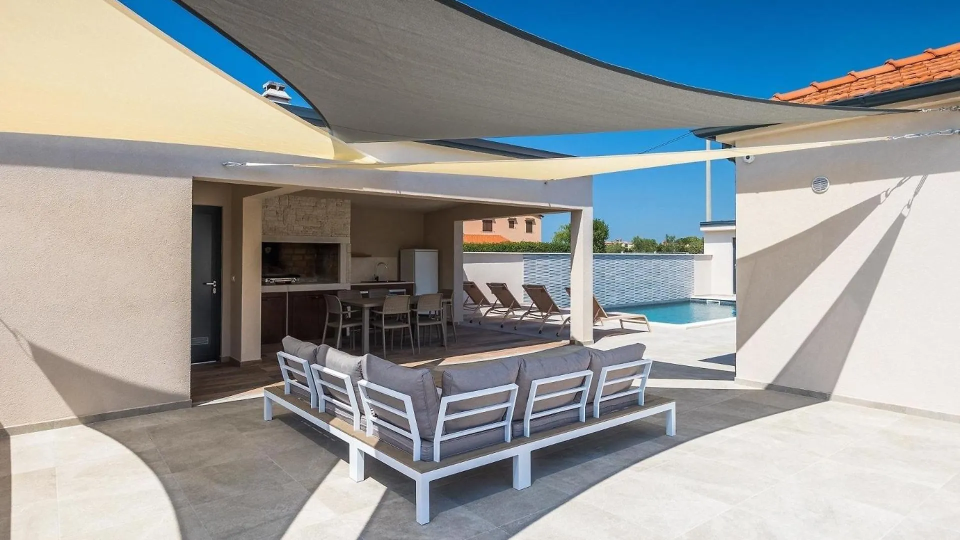 Ferienhaus Mit Privatpool Fuer 6 Personen Ca 100 Qm In Sisan, Istrien Suedkueste Von Istrien Chorwacja