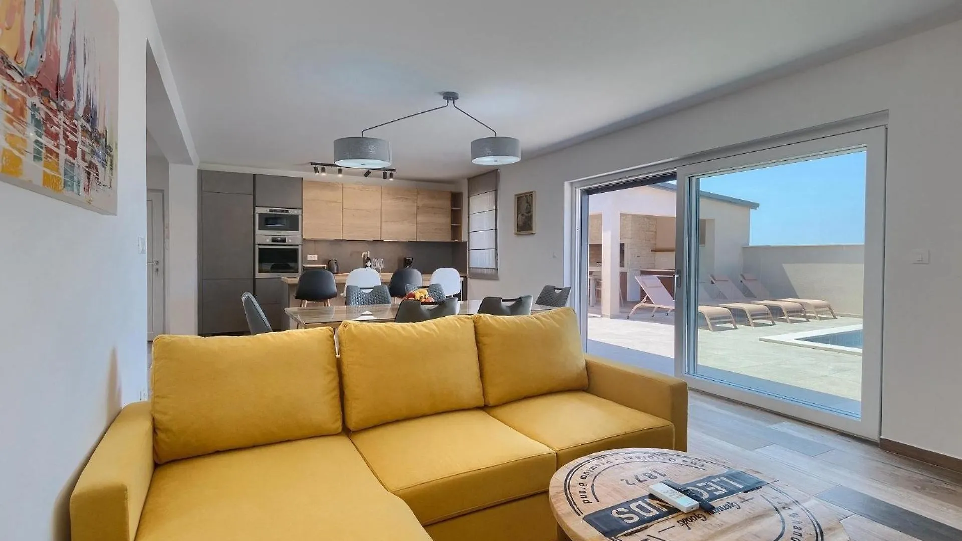 Ferienhaus Mit Privatpool Fuer 6 Personen Ca 100 Qm In Sisan, Istrien Suedkueste Von Istrien