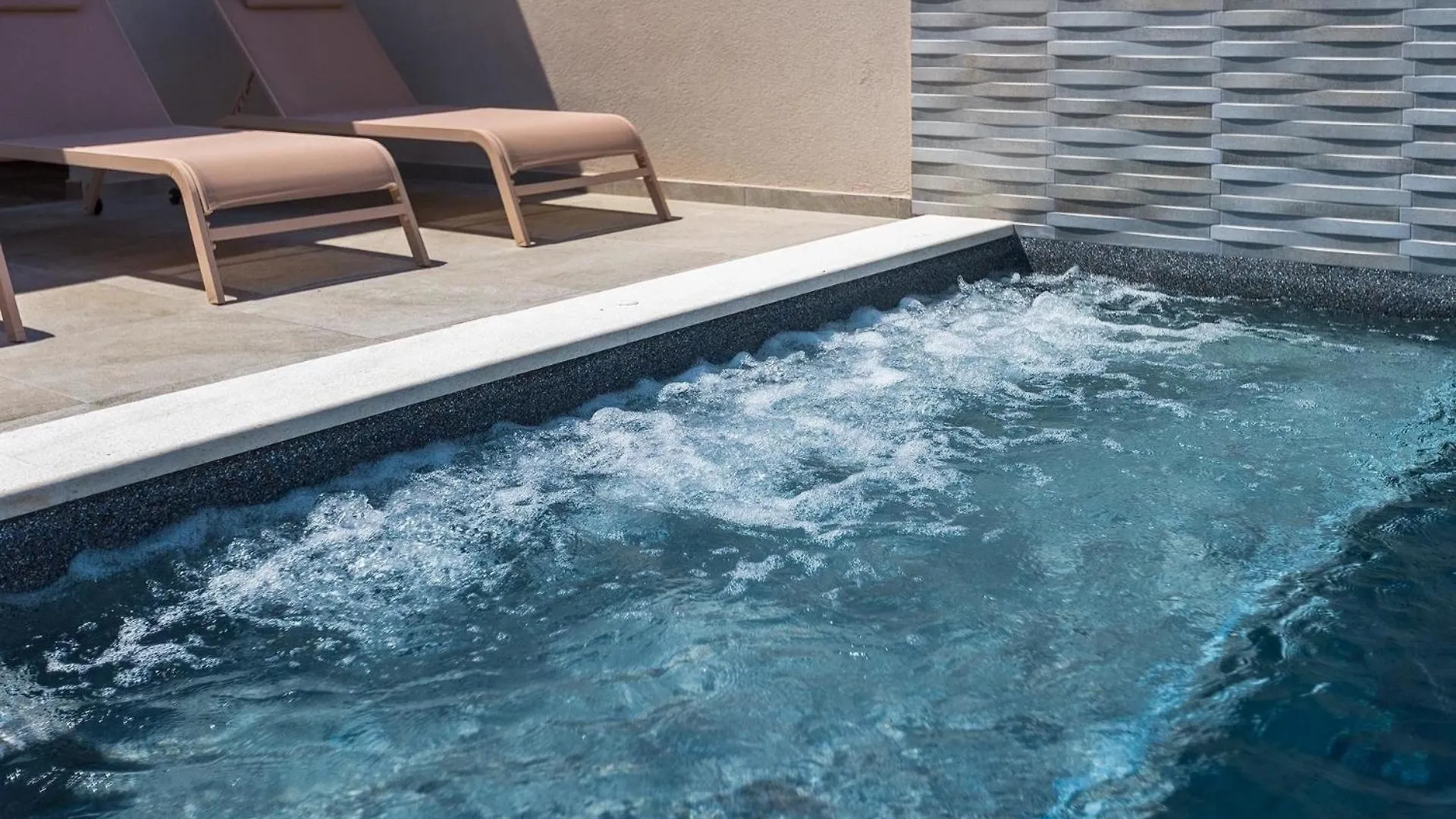 Ferienhaus Mit Privatpool Fuer 6 Personen Ca 100 Qm In Sisan, Istrien Suedkueste Von Istrien Holiday home